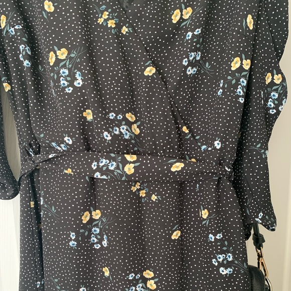 BNWT Modest friendly Dynamite dress - Picture 3 of 7